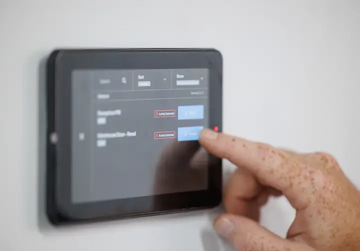 Security Alarm Systems for Commercial Premises: What’s Different from a Basic Alarm